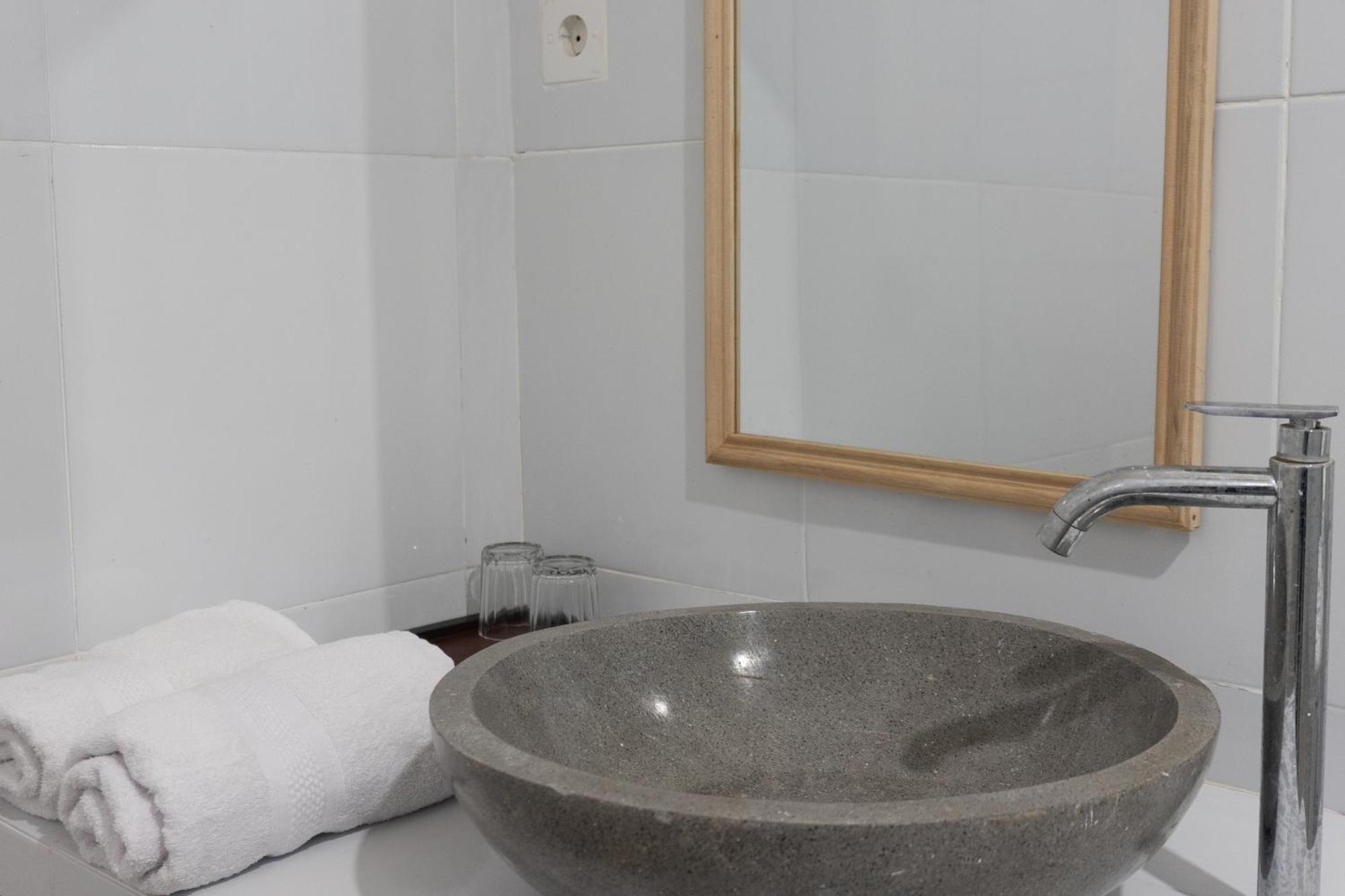 Santya Loka Lodge & Twin Waterfall Джатилувих Стая снимка